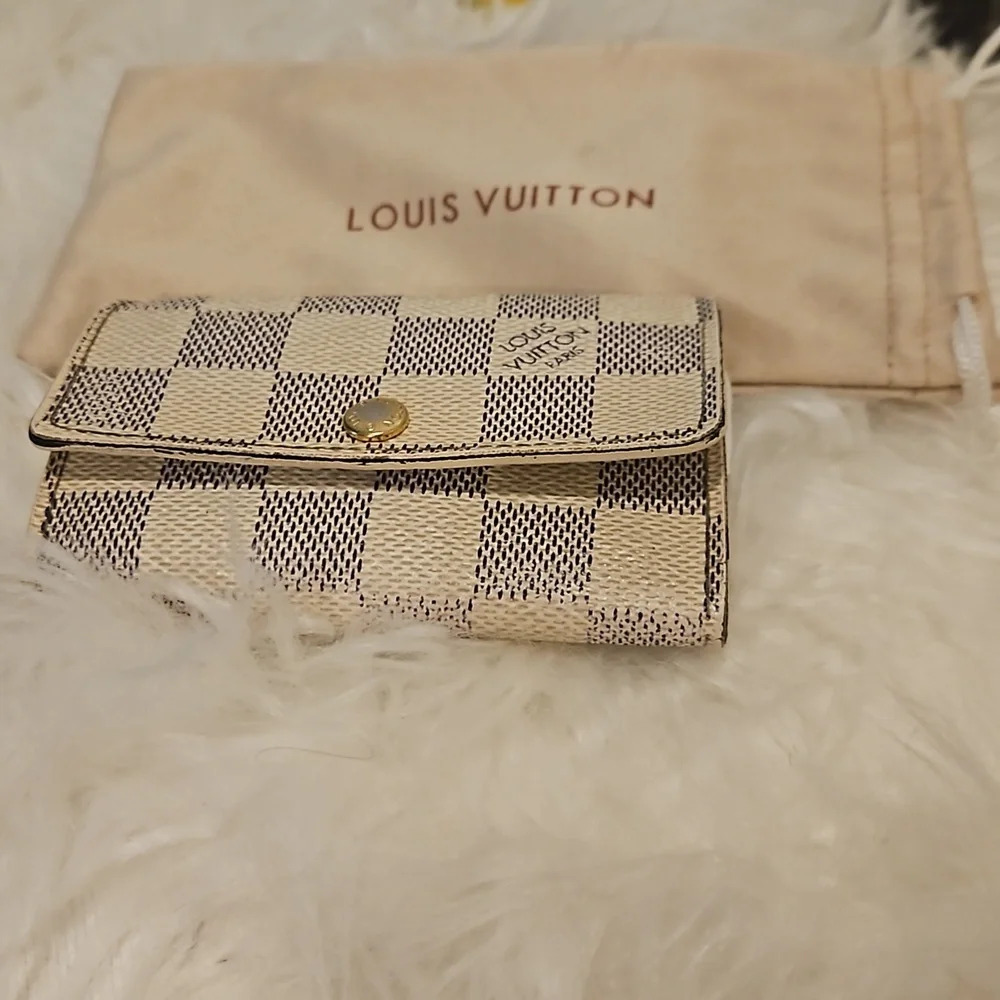 Louis Vuitton Damier Azur 6 Ring Key Case Holder - Picture 11 of 11
